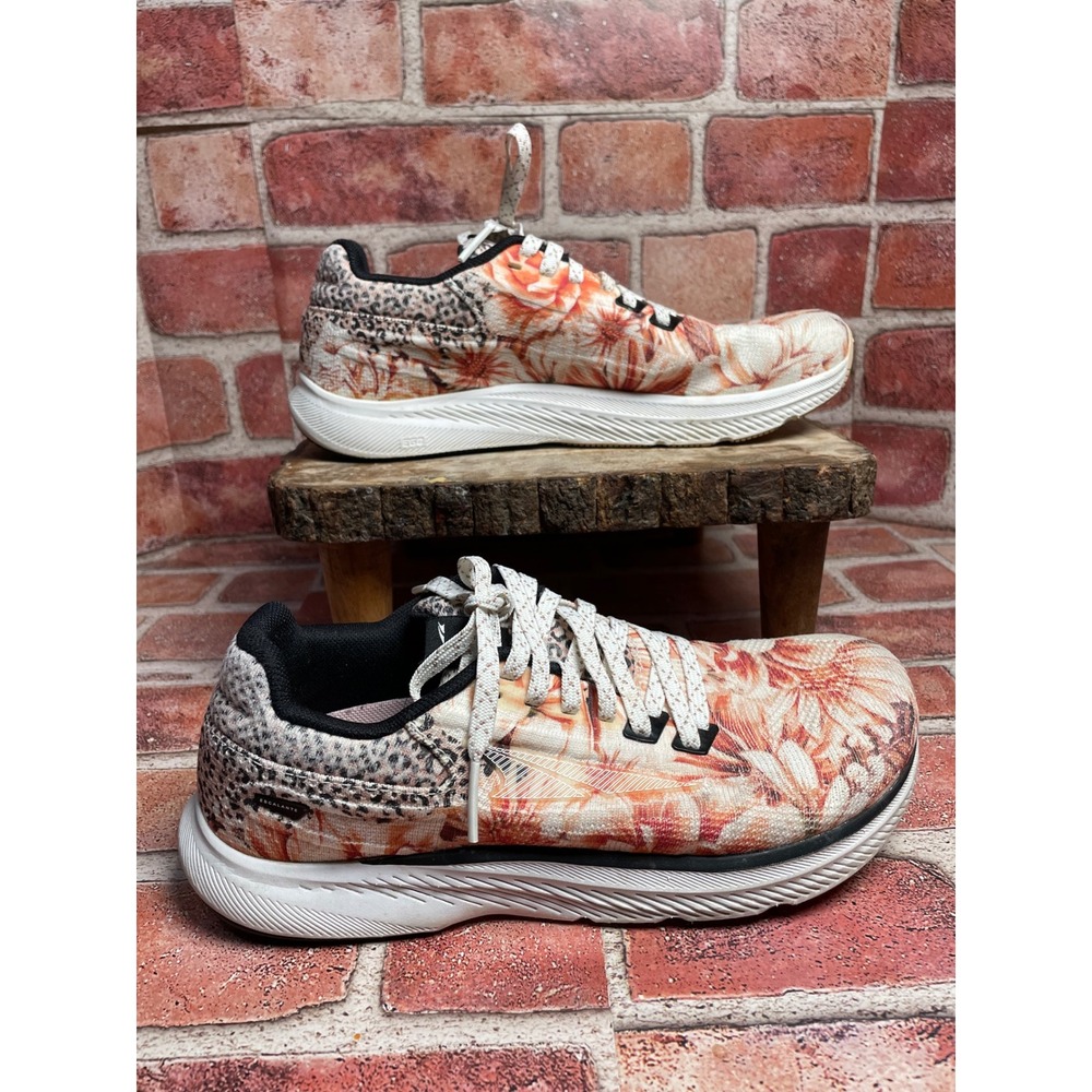 Altra Escalante 3 Womens 7.5 Floral Leopard Running Shoes AL0A82CV025 Orange